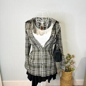 Gorgeous vintage y2k green & gray plaid fitted button up top with bell sleeves